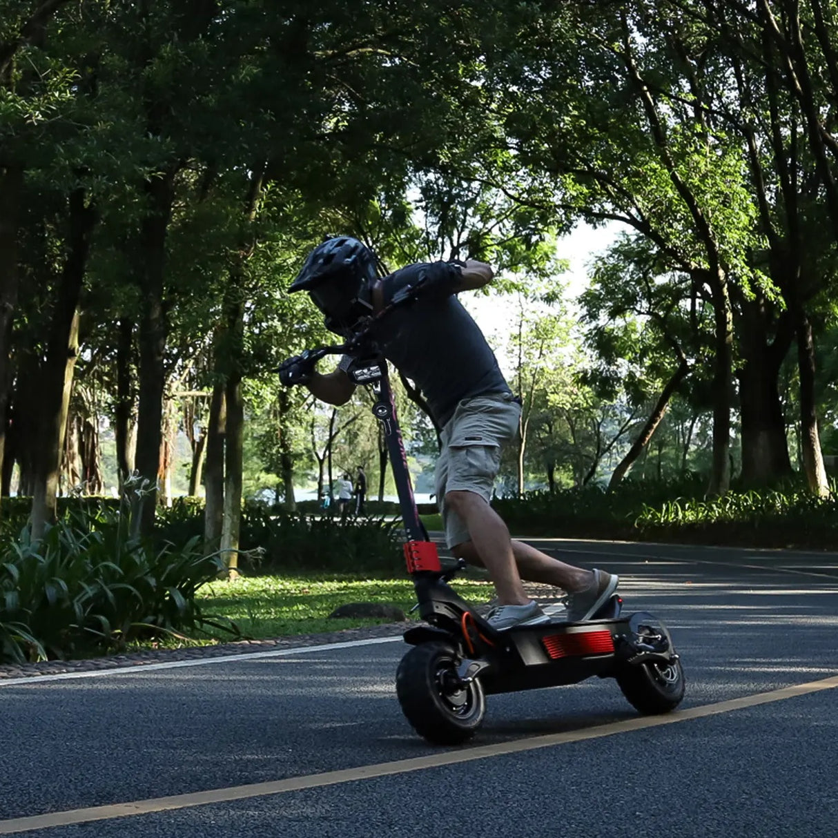 YUME Predator 13" All-Terrain Electric Scooter 4000W*2 Dual Motors 72V 50Ah Battery