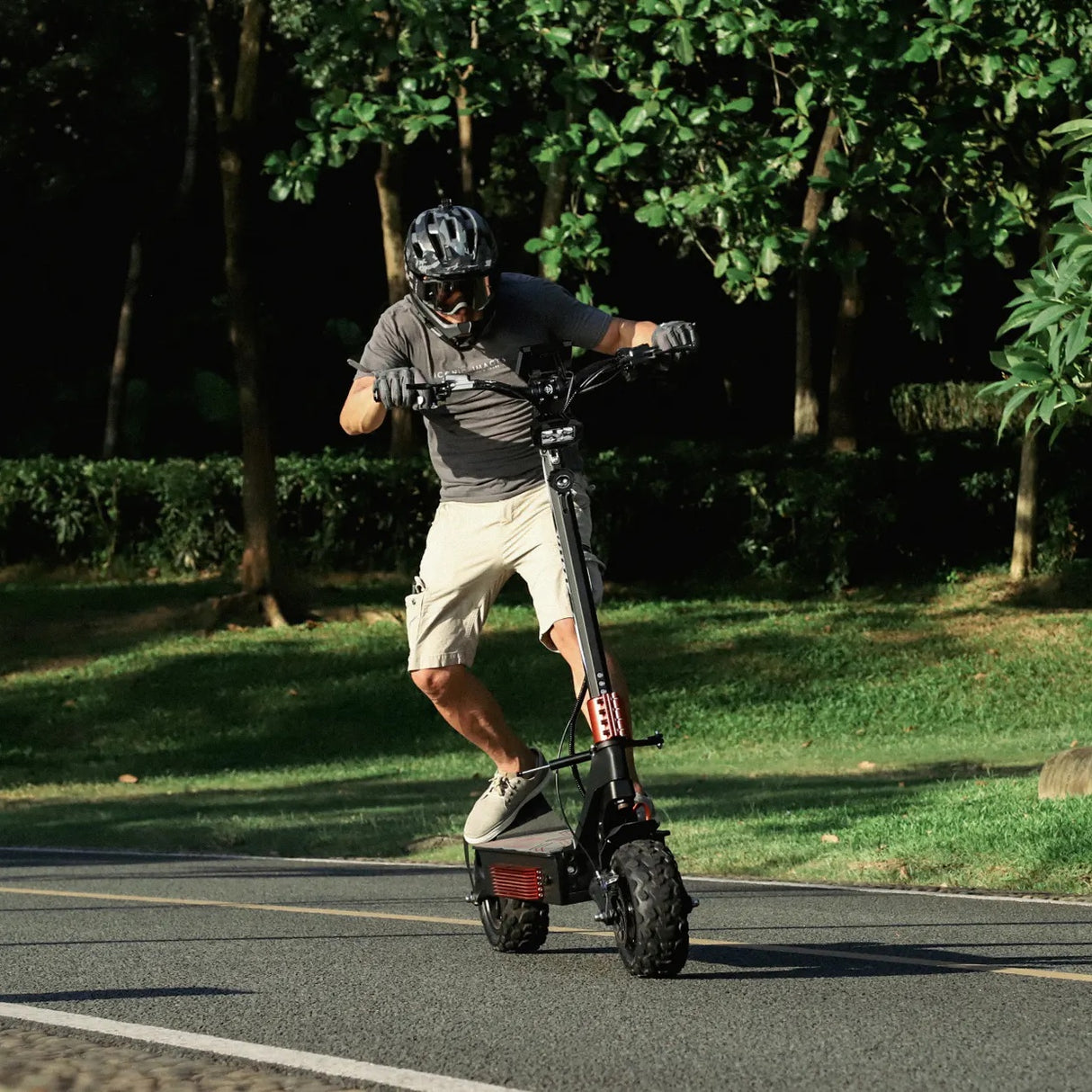 YUME Predator 13" All-Terrain Electric Scooter 4000W*2 Dual Motors 72V 50Ah Battery