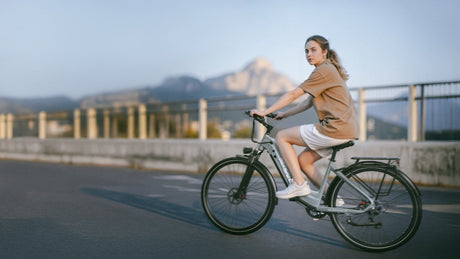 Ultimate Guide for Women: Choose Safe & Stylish E‑Mobility Tools